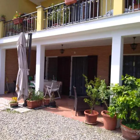 Oda ve Kahvaltı Beb Infamiglia *