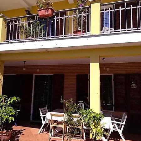 Beb Infamiglia Bed & Breakfast *